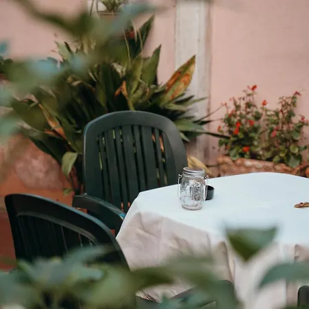 蒂沃利酒店 酒店