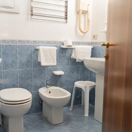 Szálloda Tivoli 2*