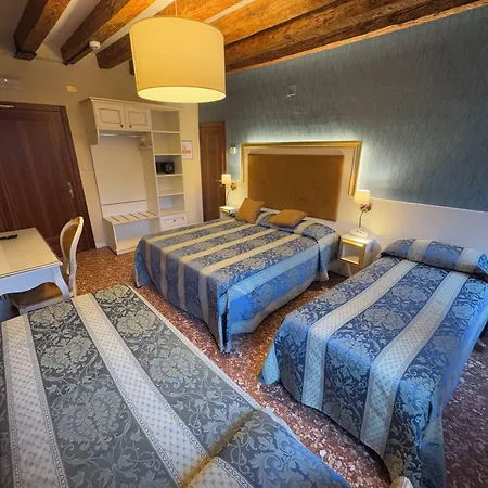 Hotel Tivoli 2*