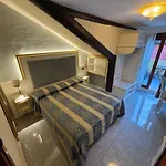 Tivoli Hotel 2*