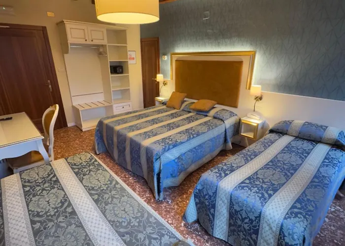 Hotel Tivoli 2*